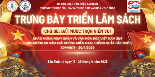 Trưng bày triển lãm sách Chủ đề  Đất nước trọn niềm vui 