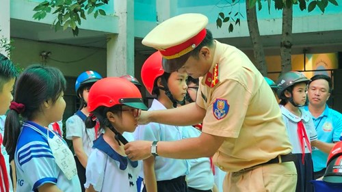 Học tập tốt - lao động tốt