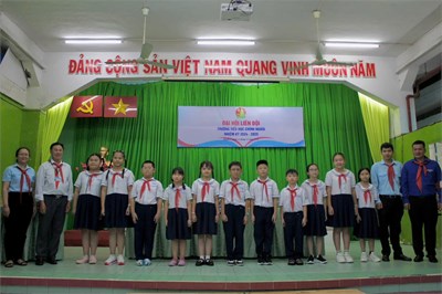 Liên Đội CHÍNH NGHĨA : TỔ CHỨC THÀNH CÔNG ĐẠI HỘI LIÊN ĐỘI ĐIỂM NĂM HỌC 2024 - 2025