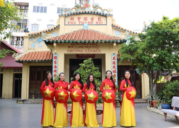 Hội thi Ảnh đẹp Áo dài online năm 2025 - Chủ đề  Áo dài với nét đẹp văn hóa quận Phú Nhuận 
