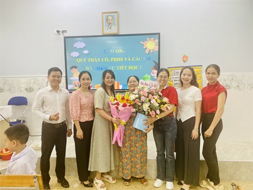 Lớp học mở tiết Hoạt động trải nghiệm - Sinh hoạt lớp - Bài: Sinh hoạt dã ngoại - Lớp Một 1