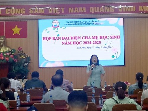 Trường Tiểu học Huỳnh Văn Chính tổ chức họp ban đại diện cha mẹ học sinh các lớp nhiệm kì 2023-2024 chuẩn bị cho công tác tổ chức họp cha mẹ học sinh toàn trường đầu năm học 2024-2025.