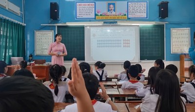 🌷🌷🌷 Trường Tiểu học Huỳnh Văn Chính giới thiệu tiết thao giảng môn Toán tại lớp 4/14, ngày 17/10/2024.