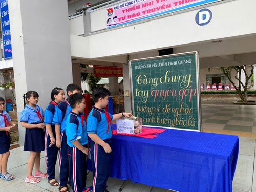 Hoạt động cùng nhau hướng về đồng bào bị ảnh hưởng bão lũ