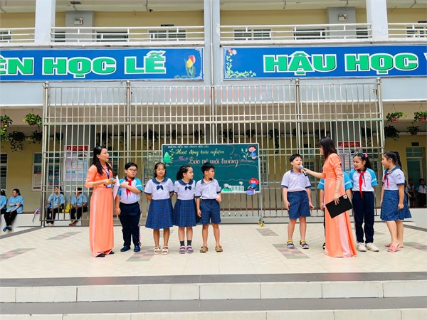 Hoạt động trải nghiệm – Sinh hoạt dưới cờ tuần 29