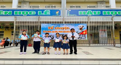 Kể chuyện về bác và hoạt động trải nghiệm tuần 32