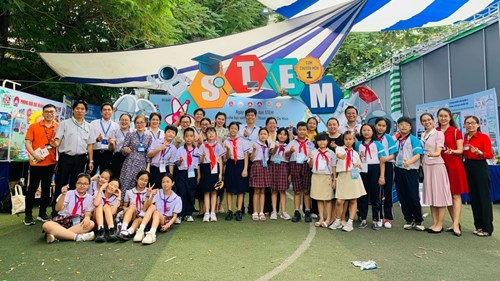 Trường Tiểu học Phú Mỹ tham gia Ngày hội giáo dục Stem dành cho học sinh tiểu học với chủ đề  Thành Phố Xanh 