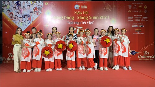Tiết mục múa của học sinh Trường Tiểu học Phú Mỹ trong Hội thi Ngày hội mừng Đảng, mừng Xuân Giáp Thìn 2024 với chủ đề “Nét đẹp Tết Việt” do nhà Thiếu Nhi tổ chức.