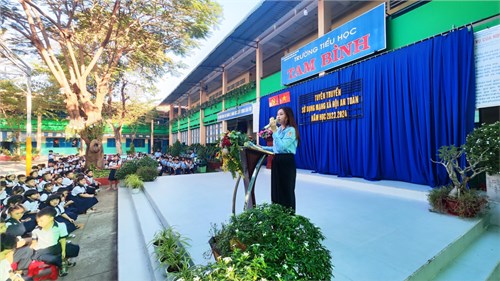 Tuyên truyền sử dụng mạng xã hội an toàn.