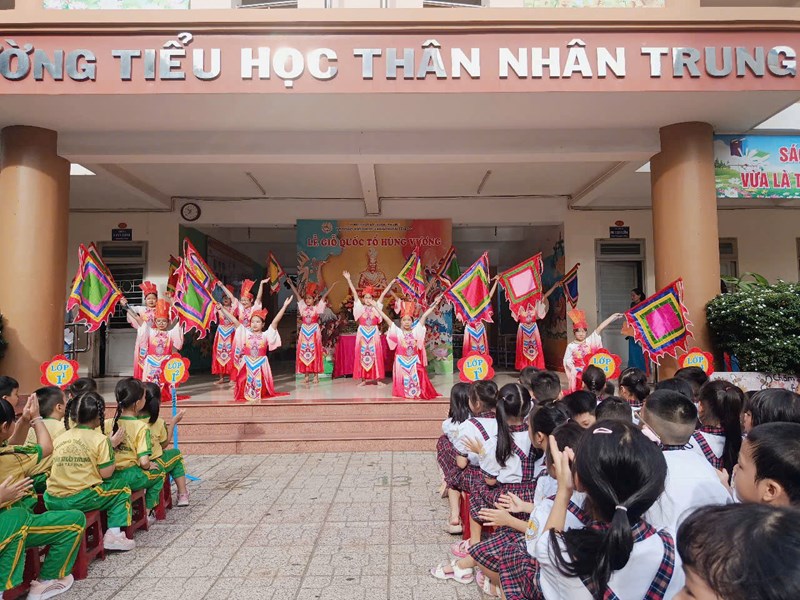 Lễ Giỗ Quốc Tổ Hùng Vương Năm học: 2024-2025
