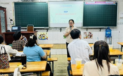 Họp hội đồng sư phạm Tháng 12
