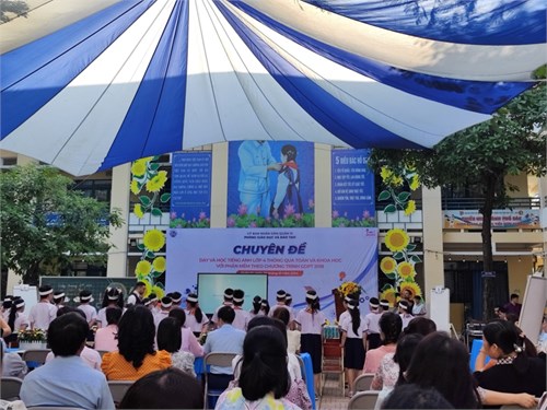 BGH và giáo viên Tiếng Anh tại trường Tiểu học Trần Quốc Toản tham dự chuyên đề “dạy và học Tiếng Anh lớp 4 thông qua toán và khoa học với phần mềm theo chương trình GDPT 2018” tại trường Tiểu học Võ Thị Sáu.