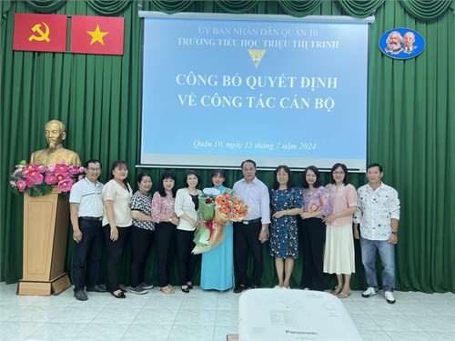 Công bố quyết định về công tác cán bộ