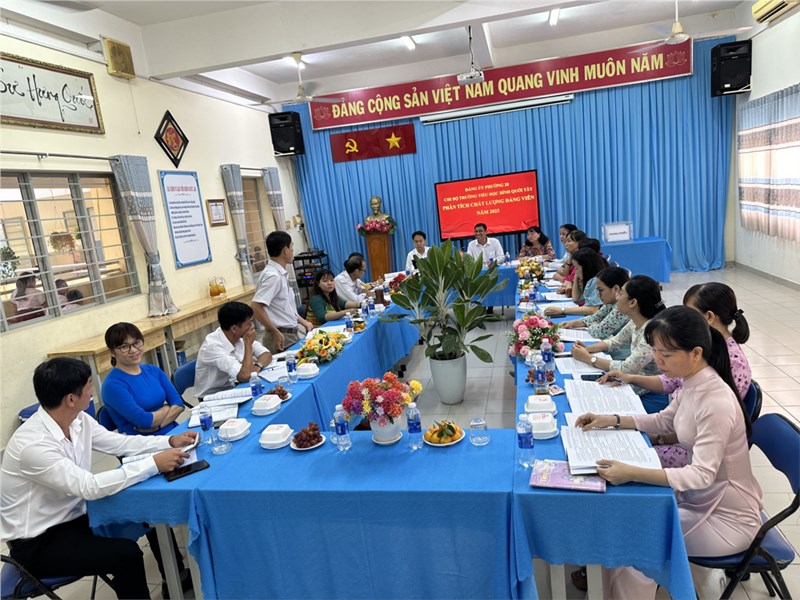 Chi bộ trường tiểu học bình quới tây phân tích chất lượng đảng viên năm 2023