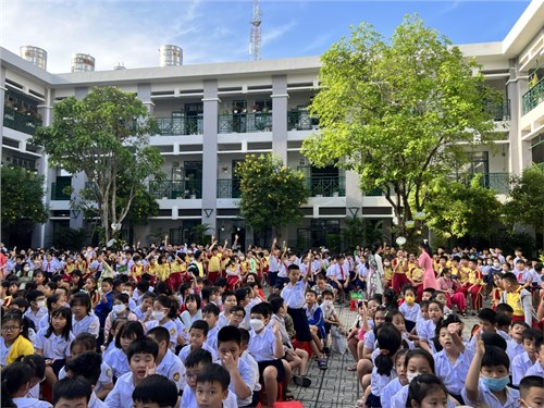 Tìm hiểu Lịch sử địa phương trong sinh hoạt chào cờ