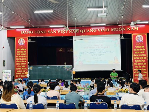  Tiết học mở  - Cha mẹ học sinh cùng con tham gia giờ học Stem (Hoạt động trải nghiêm)