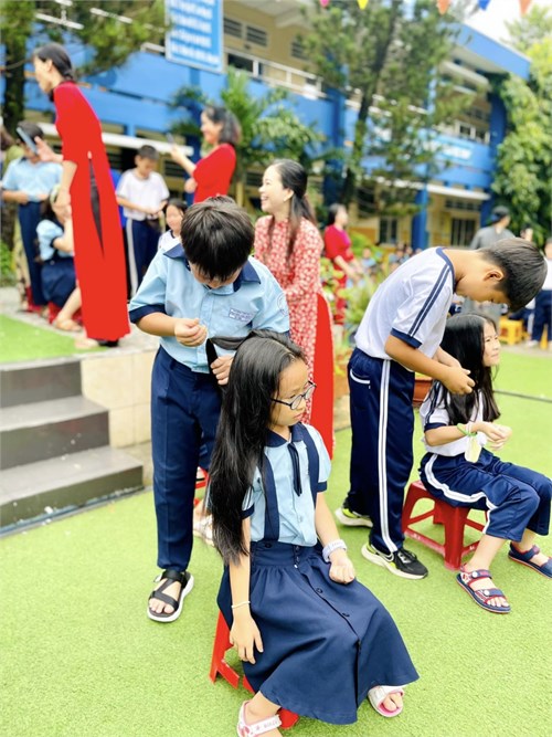 Truyền thông về bình đẳng giới