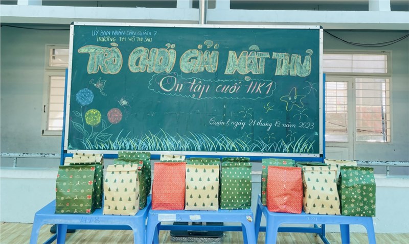 Hoạt động: Tổ chức trò chơi  Giải mật thư  cho học sinh Khối 5