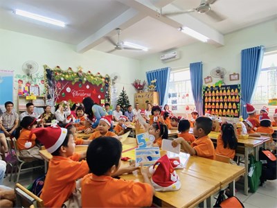 Hội thảo “Mô hình gia đình – nhà trường – xã hội trong giáo dục đạo đức, lối sống cho học sinh, sinh viên đáp ứng yêu cầu đổi mới đất nước và hội nhập quốc tế”.