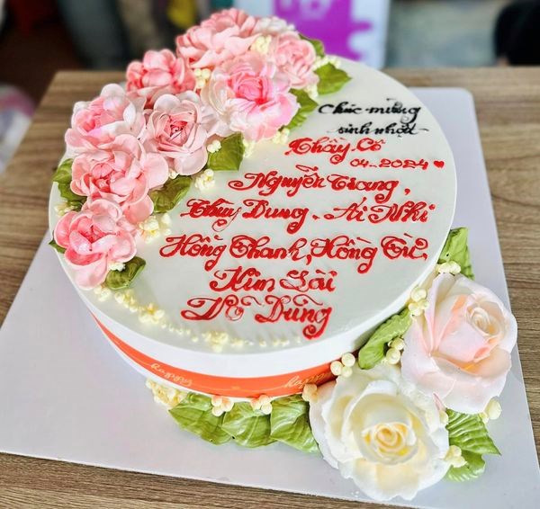 Chúc mừng sinh nhật quý thầy cô có ngày sinh trong tháng 5