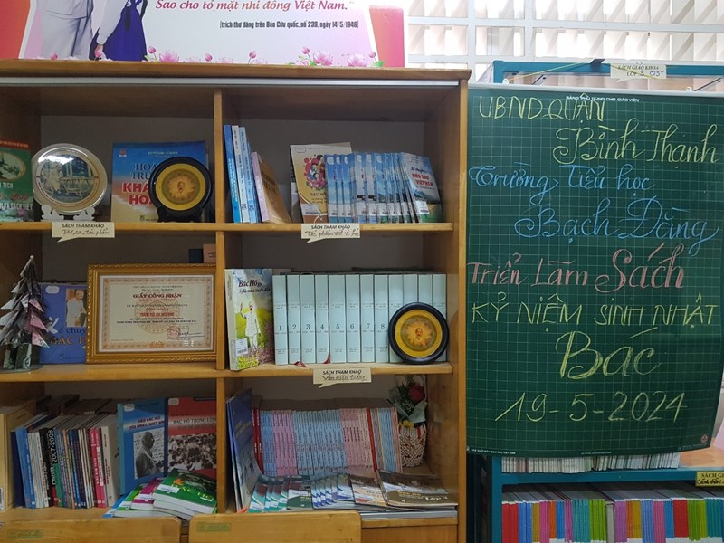 Triển lãm, giới thiệu Sách tháng 5
