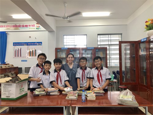 Hưởng ứng Ngày sách và Văn hoá đọc Việt Nam 21/4- Tổng kết Phong trào “Quyên góp sách” cho thư viện trường TH Bành Văn Trân