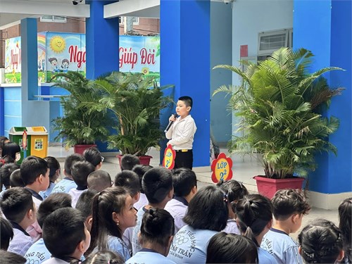 Mỗi Tuần Một Câu Chuyện Đẹp - Mỗi Ngày Một Cuốn Sách Hay