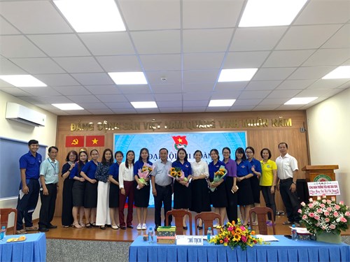 Tổ chức Đại hội Chi đoàn Trường Tiểu học Bàu Sen nhiệm kỳ 2024 - 2025
