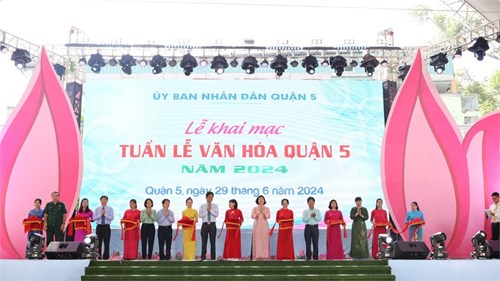 Tham gia Tuần lễ văn hóa Quận 5 năm 2024