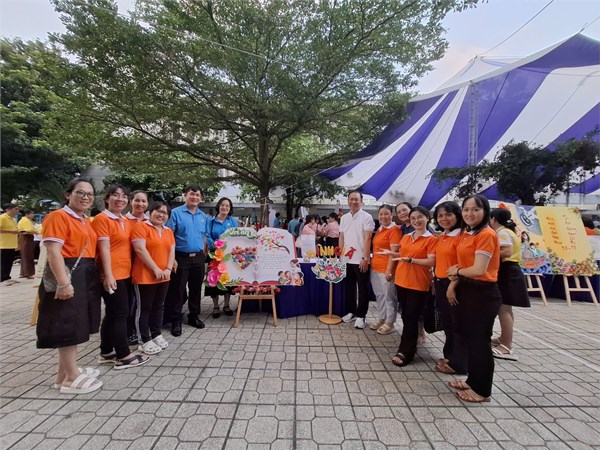 Hội thi Thiết kế thiệp chào mừng Ngày Nhà giáo Việt Nam 20/11. Chủ đề: Cánh thiệp tri ân