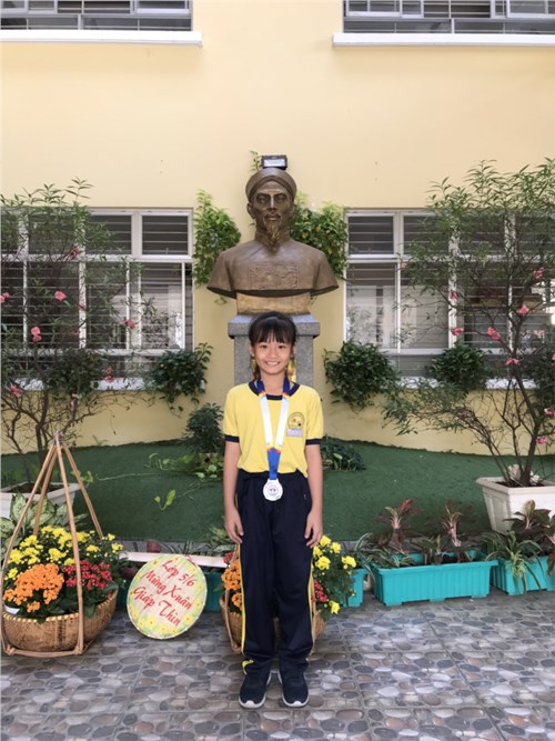 Em Trần Bảo Phương học sinh lớp Bốn 5 _ đạt giải Nhì môn Taekwondo giải Hội khoẻ Phù Đổng Quận Phú Nhuận