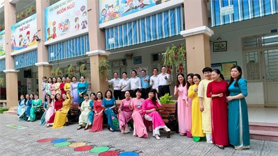 Chào mừng ngày quốc tế phụ nữ 8/3 và tuần lễ áo dài