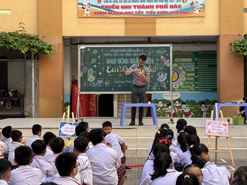 Hoạt động trải nghiệm khối 3  Em yêu khoa học 