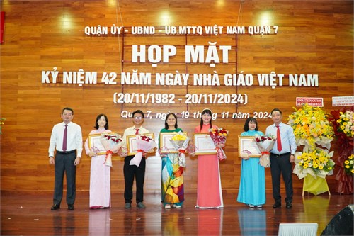 Phòng giáo dục và đào tạo quận 7 tổ chức họp mặt kỷ niệm 42 năm ngày nhà giáo việt nam (20/11/1982 - 20/11/2024)