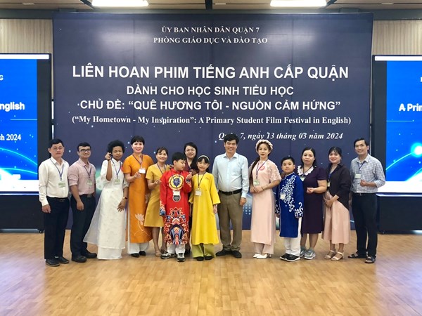  BLACK LOVE! COLORS OF LOVE!  
Tác phẩm của trường Tiểu học Đinh Bộ Lĩnh tham gia dự thi Liên hoan phim Tiếng Anh cấp Quận dành cho học sinh Tiểu học. 
                                         Chủ đề  Quê hương tôi - Nguồn cảm hứng .