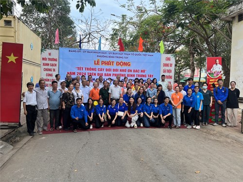 Chi đoàn tham gia Lễ Phát động trồng cây nhân sinh nhật Bác Hồ