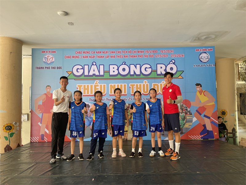 Huy chương Bạc - Giải Bóng rổ Thiếu nhi Thủ Đức