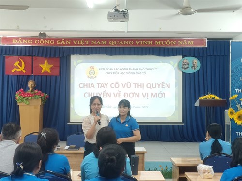 Chia tay cô Phó Hiệu trưởng Vũ Thị Quyên