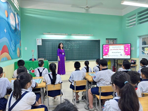 Cụm 1 dự giờ Khối 5 môn Tiếng Việt - cô Chi GVCN lớp 5/3