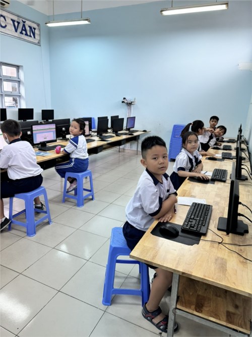 Đấu trường Vioedu TPHCM vòng thi cấp Quận
