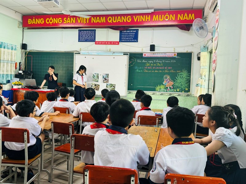 Lịch sử & Địa lý: Dân cư và dân tộc ở Việt Nam (tiết 2)