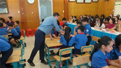 Chuyên đề “Dạy và học tiếng Anh lớp 5 theo chương trình GDPT 2018 qua môn Toán và Khoa học với giáo viên bản ngữ”