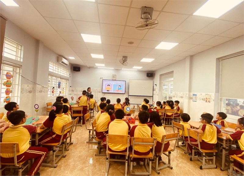 Tiết học mở - Lớp Bốn 4. Môn Khoa học - Chủ đề: Con người và sức khỏe. Bài 27: Một số bệnh liên quan đến dinh dưỡng ( Tiết 1)