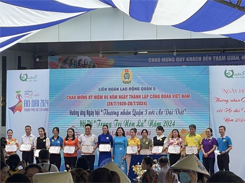 Hội thi  Trang trí nón lá  năm 2024, chào mừng kỷ niệm 95 năm ngày thành lập Công đoàn Việt Nam (28/7/1927 - 28/7/2024)