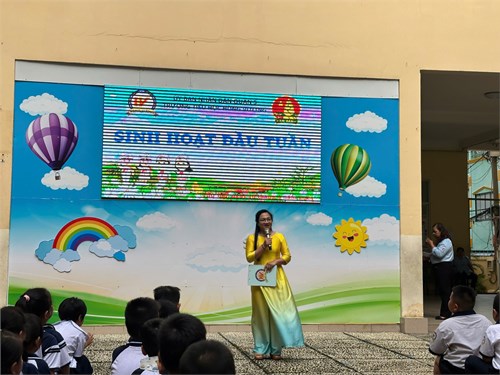 Sinh hoạt đầu tuần - Khen thưởng chuyên môn, các hoạt động, phong trào -- Năm học: 2024 - 2025