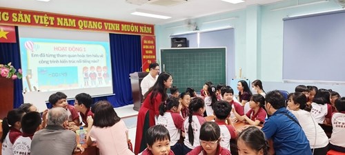 Chuyên đề “Dạy học môn Tiếng Việt – Nói và nghe theo hướng phát triển năng lực và phẩm chất cho học sinh lớp 4”