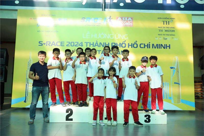 Trường Tiểu học Lê Văn Tám tham gia Giải chạy học sinh – sinh viên
 “S-Race” năm học 2024 -2025