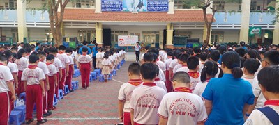 Trường Tiểu học Lê Văn Tám tổ chức “ Ngày thế giới tưởng niệm các nạn nhân tử vong vì tai nạn giao thông năm 2024”