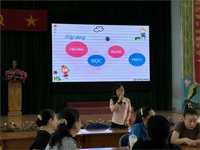 Trường Tiểu học Lê Văn Tám tập huấn chuyên đề “ Trường học hạnh phúc”, năm học 2024 -2025