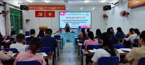 <a href="/hoat-dong-truong/hop-dai-dien-cha-me-hoc-sinh-cac-lop-trien-khi-chuong-trinh-giao-duc-nha-truong/ctfull/27464/1233953">Họp Đại diện Cha mẹ học sinh các lớp triển<span class=bacham>...</span></a>